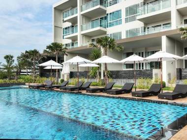 EveRyDaY BEACHFRONT STYLISH LUXURY* JOMTIEN