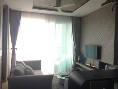 EveRyDaY BEACHFRONT STYLISH LUXURY* JOMTIEN