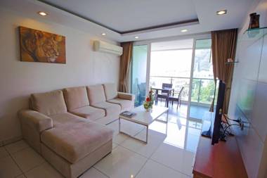 Hyde Park Residence by Pattaya Sunny rentals