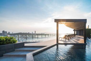 Pattaya Central Sea View Pool Suite