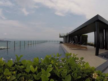 Pattaya Central Sea View Pool Suite