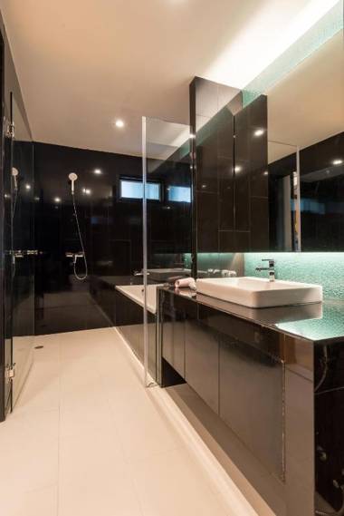 Asana Hotel & Residence