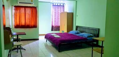 Walking Street Encore Hotel