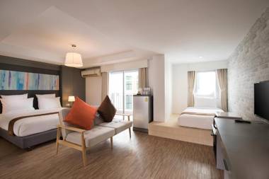 Oakwood Journeyhub Pattaya SHA Extra Plus