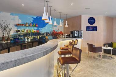 Holiday Inn Express Pattaya Central an IHG Hotel - SHA Extra Plus