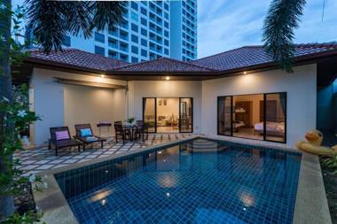 AnB poolvilla 2BR with private beach in pratamnak