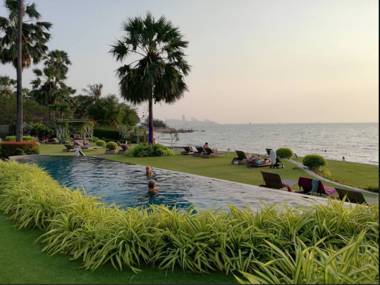 Fantastic Sea Views and High Floor @ Palm WongAmat