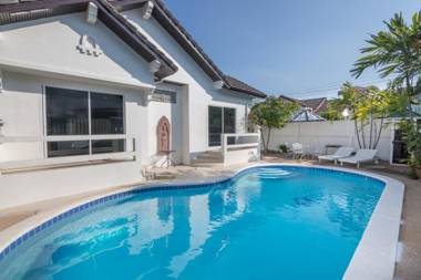 GoLocal extra20 Affordable luxury resort Pattaya