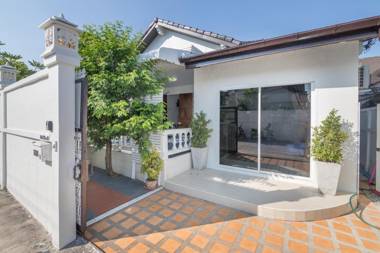 GoLocal extra20 Affordable luxury resort Pattaya