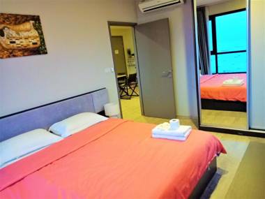 LLX condo @THE BASE 2 bedroom city sea view