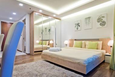 STYLISH Studio in Peak Towers