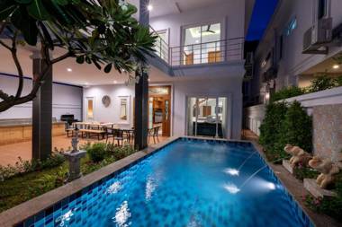 Gala Holiday l Private Villa 10 min Walking St. 