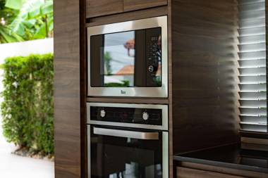 Luxury Pool Villa A14 / 3BR 6-8 persons