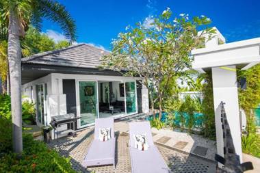 Hollywood Pool Villa Jomtien Beach