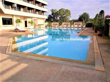 Angket condo Large apartment with pool view
