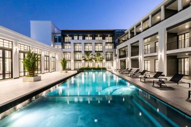 One Patio Hotel Pattaya - SHA Extra Plus