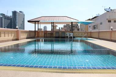 A.A. Pattaya Golden Beach Hotel