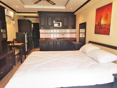 Jomtien beach condo sea view studio apartment 12th floor
