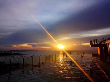 The Base Central Pattaya Cozy Suite Hot X