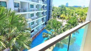 Laguna beach 1A with swimming pool views Pattaya