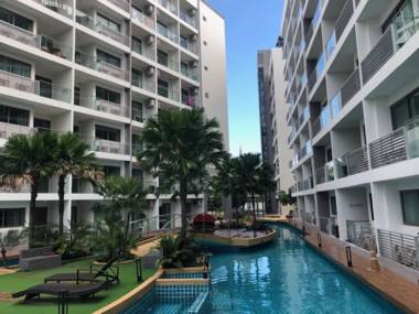 Laguna beach 1A with swimming pool views Pattaya