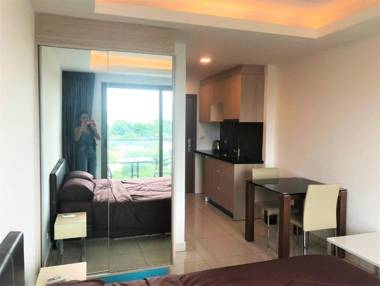 Laguna beach resort 2 studio condo Pattaya