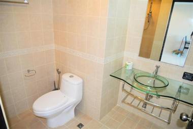 Park Lane studio apartment with swimming pool view Pattaya