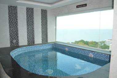 Cosy Beach View Condominium