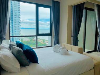 Beachfront Jomtien -Pattaya Smile