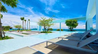 Beachfront Jomtien -Pattaya Smile