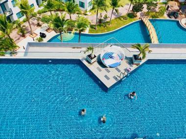 MayFlower@Arcadia Beach Resort Condominium