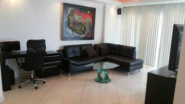 View Talay 6 Pattaya Beach Apartment by Honey