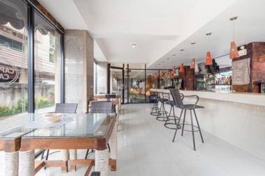 OYO 75316 Capital Residence