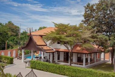 Pattaya vip pool village house P01