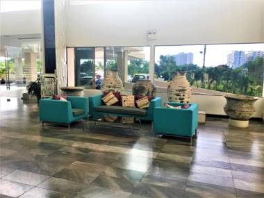 Poolview condo RentBuyThailand