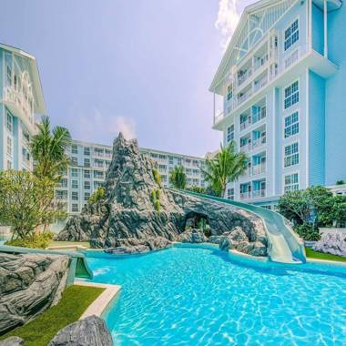 Grand florida Poolview-1BR-Step to jomtien beach