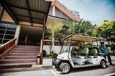 Twin Palms Suites and Residence Pattaya