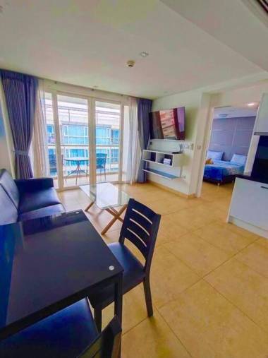 Centara Avenue Residence