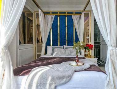 Exquisite Pool Villa J - Pattaya Pool Villa