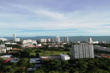 The Peak Towers sea view apartments soi Kasetsin