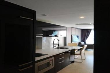 Centara Avenue apartment soi Buakaow 15