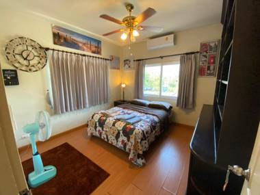 Captivating 3-Bed Villa in Muang Pattaya