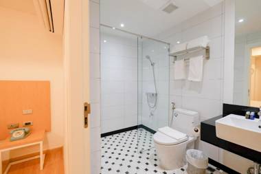 Unnie 언니 Pattaya