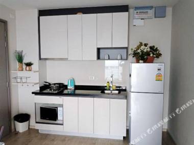 the base 2 bedroom apartment in the city center