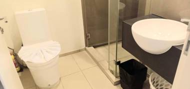 33 Rd Floor City View Studio Seaview Condominium