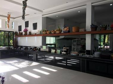 Green View Village Resort - SHA Plus