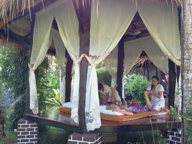 Baan Habeebee Resort