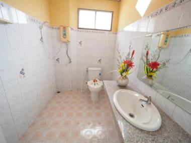 Me Mee Place & Tour Krabi