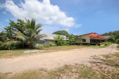 Vaccinated Staff - OYO 1122 Napas House