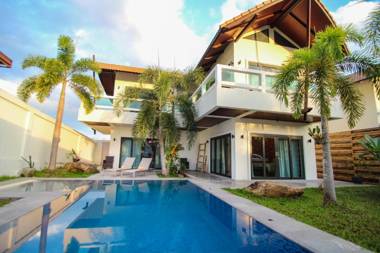 Resona Pool Villa by Aonanta Group 6 Persons